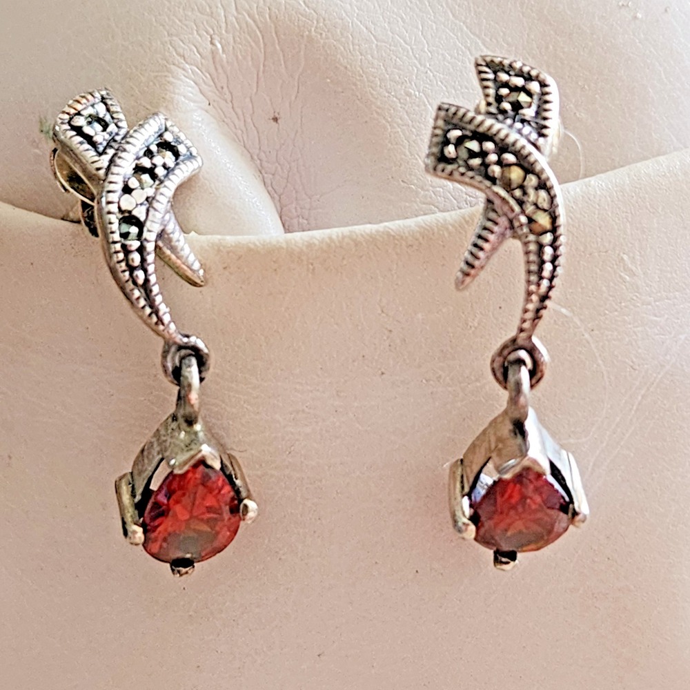 925 Italian Silver Pierced Tear Drop Earrings with Garnet Colored Stone